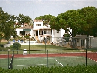 Quinta Do Lago - Accommodation - Exclusive Luxury Accommodation - Villa with Tennis Court and Swimming Pool Set in Large Garden 5 Mins from Beaches - ID 6889