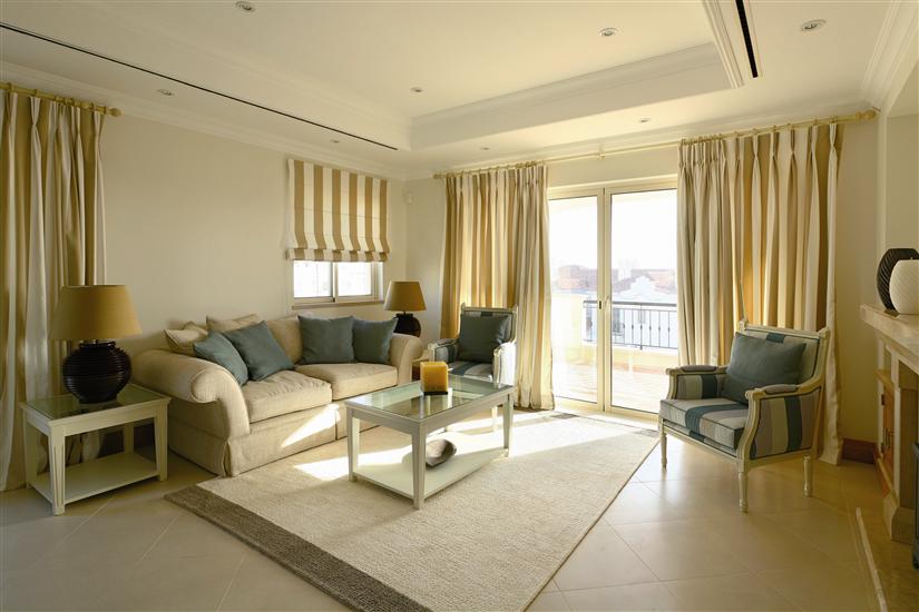 Alojamento - Apartamentos - Brand New Modern 3 Bedroom House Fantastic Views and Private Pool - ID 4967