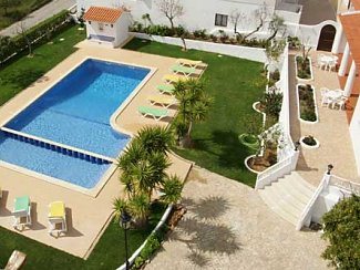 Cottages to rent in Olhos d Aqua, Algarve, Portugal