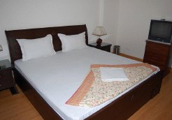 Apartments to rent in DLF, Haryana, India