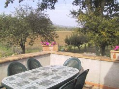 Country Houses to rent in Todi, Umbria, Italy