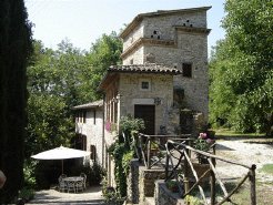 Country Houses to rent in Massa Martana, Umbria, Italy