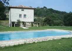 Country Houses to rent in Todi, Umbria, Italy