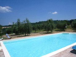 Country Houses to rent in Todi, Umbria, Italy