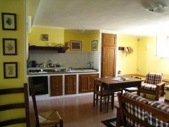 Country Houses to rent in Todi, Umbria, Italy