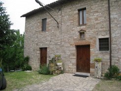 Holiday Rentals & Accommodation - Private Homes - Italy - Umbria - Todi