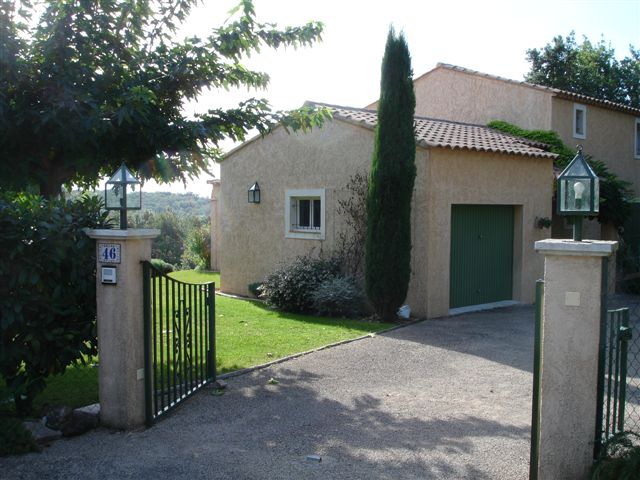 Villas to rent in Valbonne, Provence Alpes Cote d'Azur, France