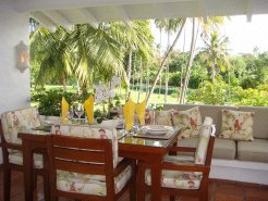 Holiday Rentals & Accommodation - Beachfront Apartments - Barbados - West Coast of Barbados - Holetown