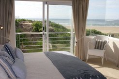 Beachfront Accommodation to rent in Cape St Francis, Eastern Cape, South Africa