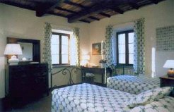 Holiday Farms to rent in Assisi, Umbria, Italy