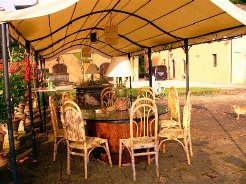 Holiday Farms to rent in Assisi, Umbria, Italy