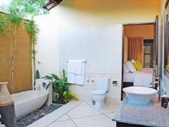 Exclusive Luxury Accommodation to rent in Seminyak, Bali, Indonesia