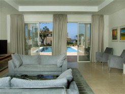 Holiday Villas to rent in Almancil, Algarve, Portugal