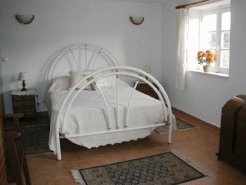 Holiday Villas to rent in Arganil, Santa Clara, Portugal