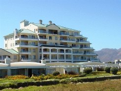 Holiday Rentals & Accommodation - Beachfront Apartments - South Africa - Helderberg - Strand