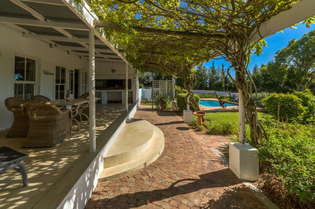 Country Cottages to rent in Stellenbosch, Cape Winelands, South Africa