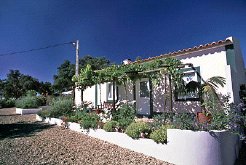 Holiday Rentals & Accommodation - Self Catering - Portugal - Alentejo - Santa Margarida da Serra 