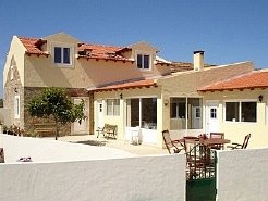 Holiday Rentals & Accommodation - Bed and Breakfasts - Portugal - Silver Coast - Near Obidos