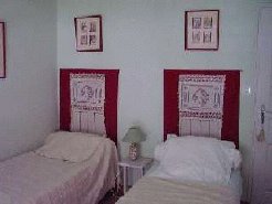 Bed and Breakfasts to rent in VELLUIRE, PAYS DE LOIRE, France