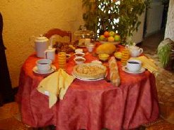 Bed and Breakfasts to rent in VELLUIRE, PAYS DE LOIRE, France