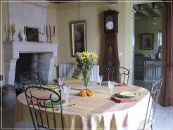 Houses to rent in FONTENAY LE COMTE, PAYS DE LOIRE, France