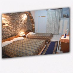 Hostels to rent in ERMOUPOLIS-SYROS, SYROS ISLAND, Greece