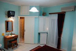 Hostels to rent in ERMOUPOLIS-SYROS, SYROS ISLAND, Greece