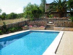 Holiday Houses to rent in Costitx, Middle of Mallorca, Spain