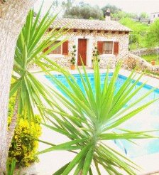 Holiday Houses to rent in Costitx, Middle of Mallorca, Spain