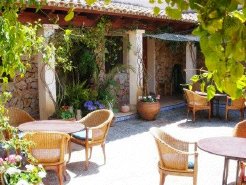 Holiday Villas to rent in Costitx, Center of Mallorca, Spain