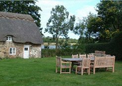 Country Cottages to rent in Freshwater, Isle of Wight, United Kingdom