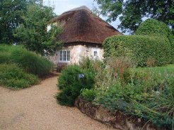 Country Cottages to rent in Freshwater, Isle of Wight, United Kingdom