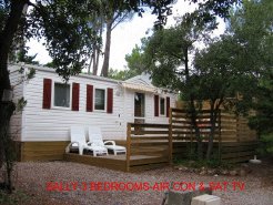 Holiday Rentals & Accommodation - Caravan Parks - France - Var Region - St Rapheal