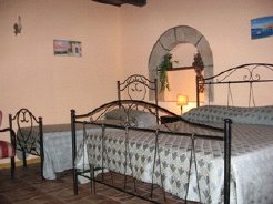 Bed and Breakfasts to rent in castiglione di sicilia, sicilia, Italy