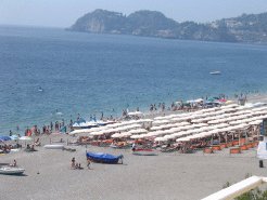 Beachfront Accommodation to rent in Taormina, Sicily, Italy