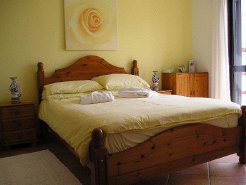 Holiday Apartments to rent in Loule, Algarve, Portugal