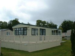 Holiday Rentals & Accommodation - Caravan Parks - United Kingdom - New Forest - new Milton Hampshire