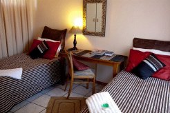 Bed and Breakfasts to rent in Oudtshoorn, Klein Karoo, South Africa