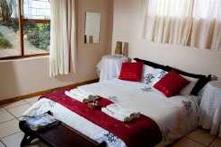 Bed and Breakfasts to rent in Oudtshoorn, Klein Karoo, South Africa