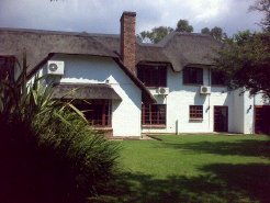 Holiday Rentals & Accommodation - Guest Houses - South Africa - Sandton - Johannesburg