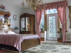 Holiday Rentals & Accommodation - Bed and Breakfasts - Canada - TORONTO, CANADA - TORONTO