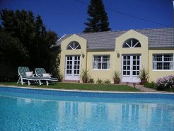 Holiday Rentals & Accommodation - Self Catering - South Africa - South Peninsula - Cape Town 