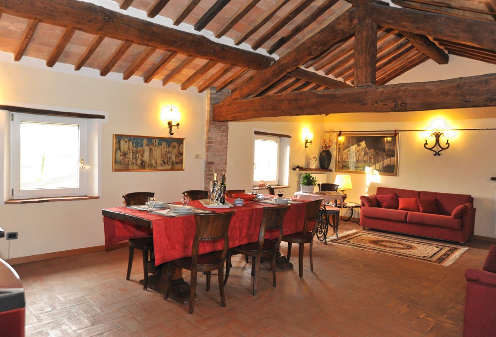 Holiday Farms to rent in Arezzo, Tuscany, Italy