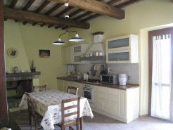 Country Houses to rent in Todi, Umbria, Italy