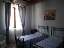 Country Houses to rent in Todi, Umbria, Italy