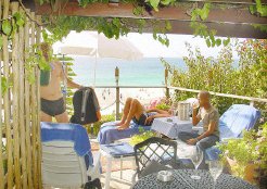Beach Houses to rent in Cape Town, Atlantic seaboard, South Africa