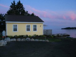 Holiday Rentals & Accommodation - Beach Cottages - Canada - South Shore,Lighthouse Route - Boutilier's Point