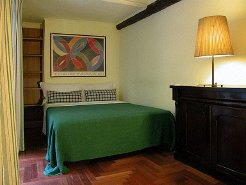 Holiday Apartments to rent in Rome, Campo de Fiori, Italy
