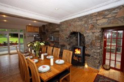 Country Houses to rent in Argyll, Kilfinan, United Kingdom