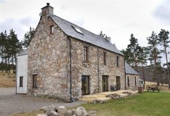 Holiday Rentals & Accommodation - Holiday Houses - United Kingdom - East Clune - Inverness-Shire